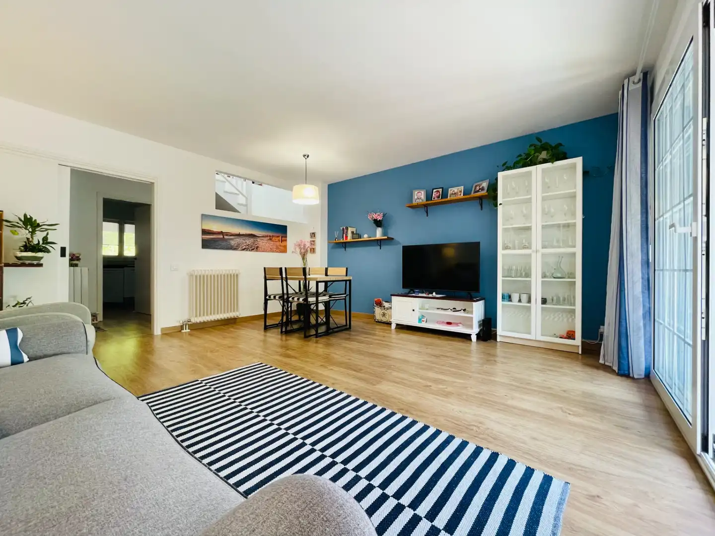 Sala de estar de Dúplex en venta en Corbera de Llobregat con Calefacción, Parquet y Terraza
