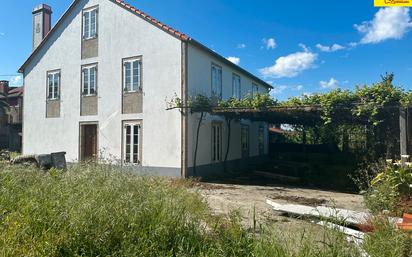 Vista exterior de Casa o xalet en venda en Ames amb Jardí privat i Terrassa