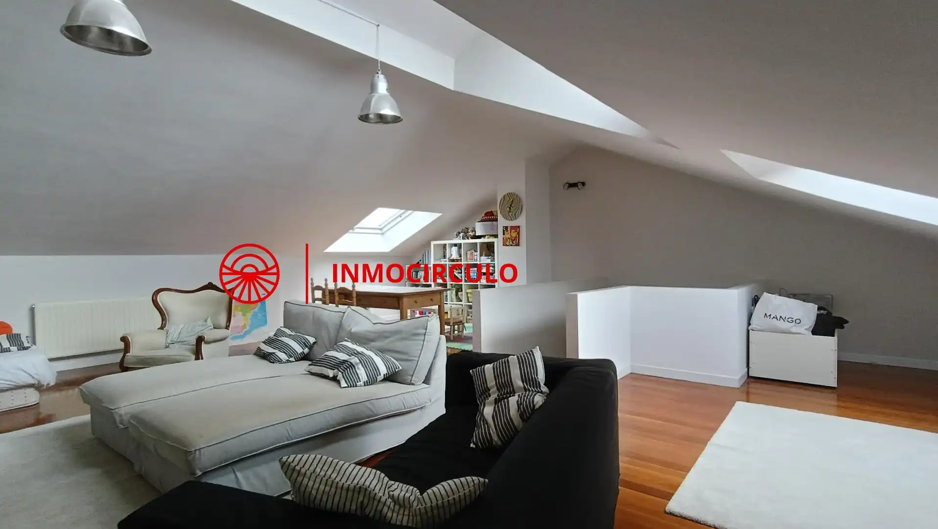 Detached homes for sale in Burgos  with Heating, Private garden and Terrace