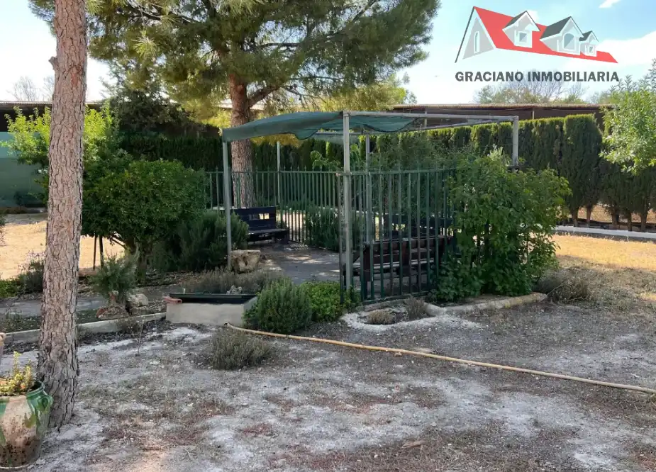 Houses for sale in Albacete  with Private garden and Swimming Pool