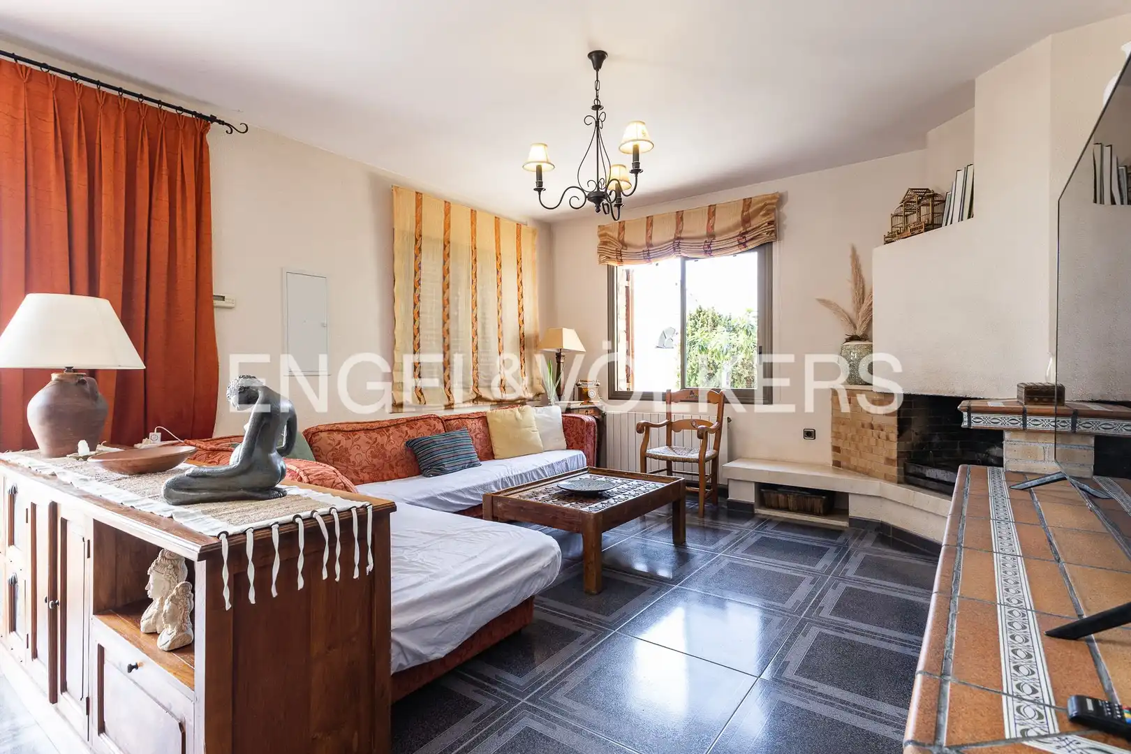 Casa amb terrassa en venda a Arenys de Munt, imagen 3