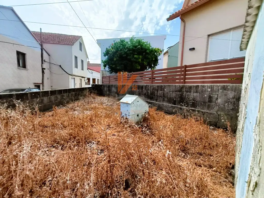 Casa adosada en venta en Ribeira con Jardín privado, Horno y Microondas