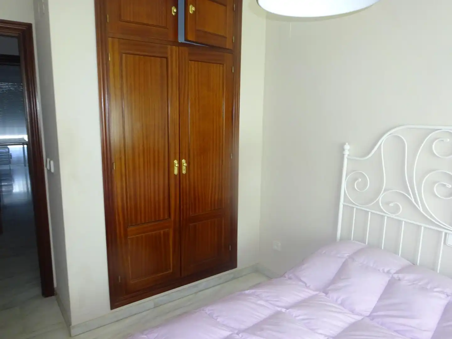 Flat for rent in Doctor Barraquer - G. Renfe - Policlínico