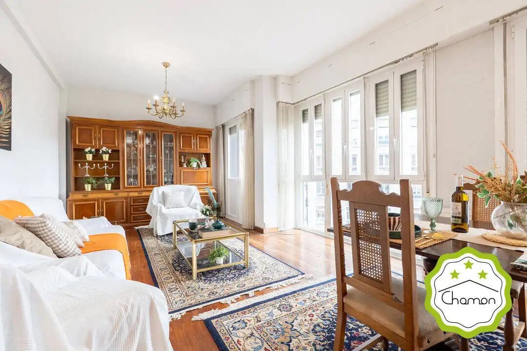 Sala de estar de Piso en venta en Bilbao  con Calefacción y Balcón