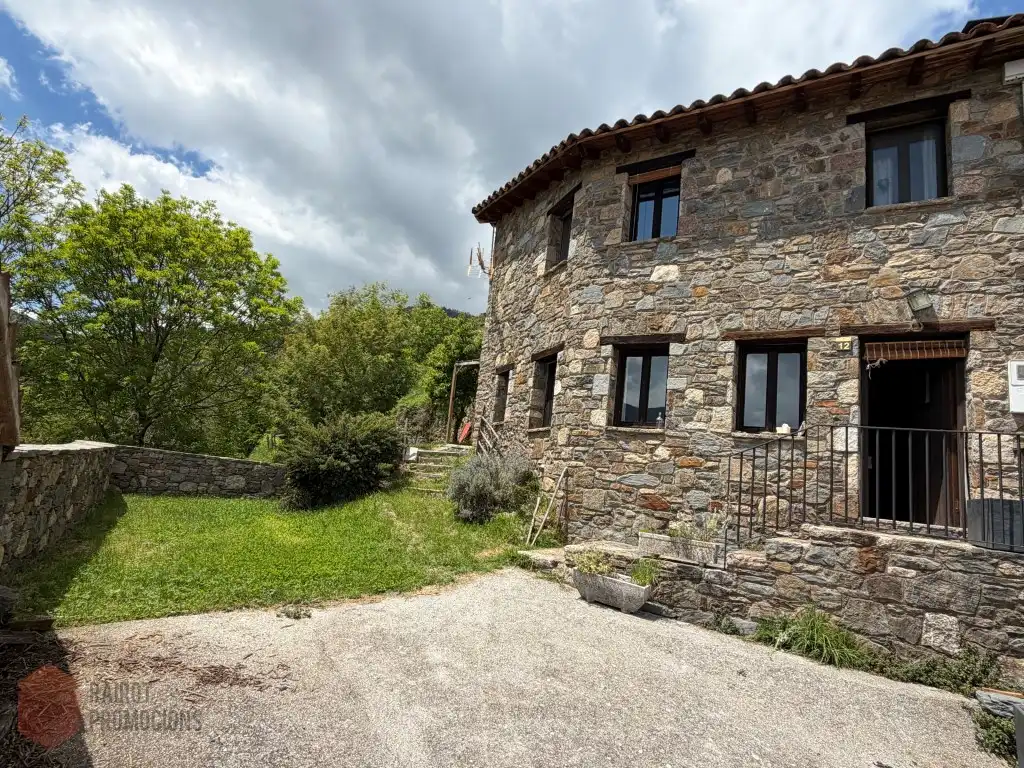 Vista exterior de Casa o chalet de alquiler en Vilallonga de Ter