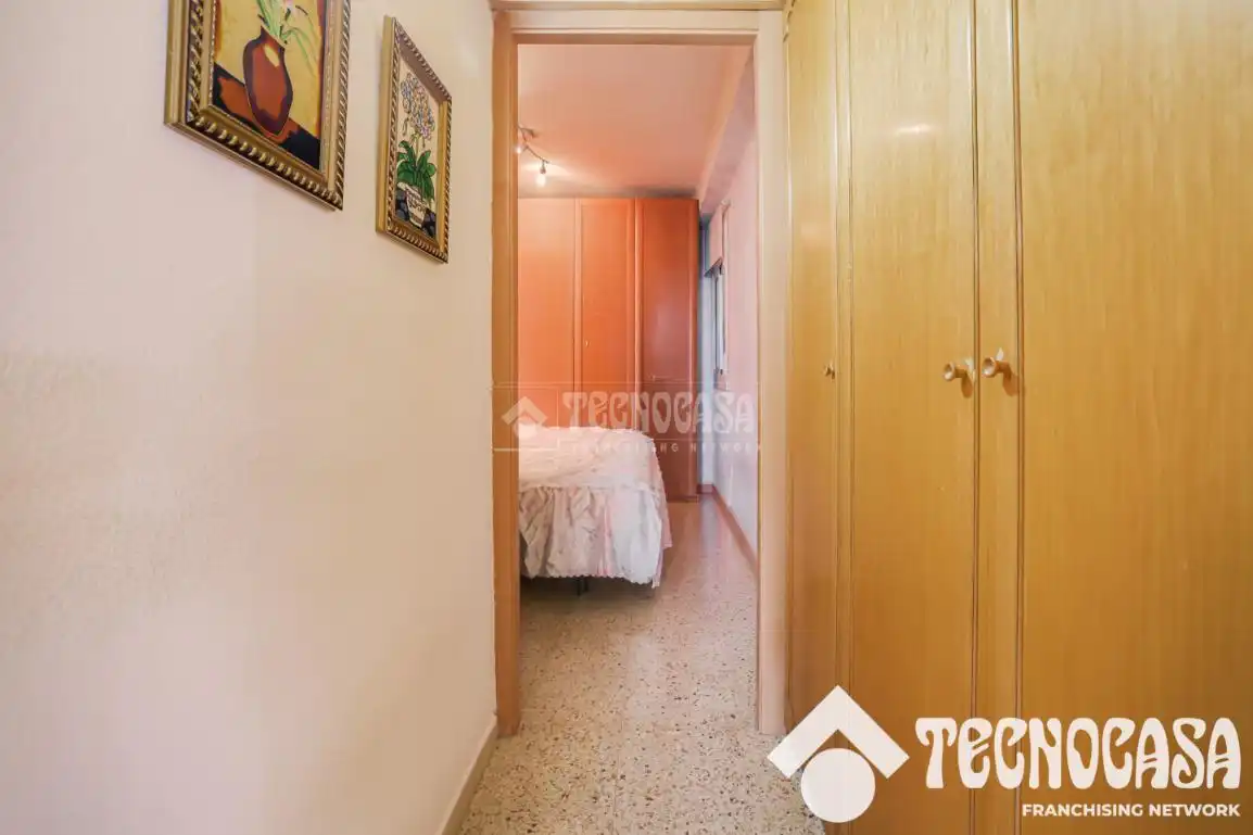 Habitación de Piso en venta en Badalona con Balcón