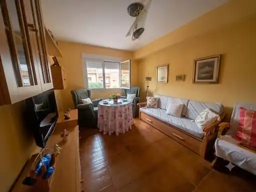 Sala d'estar de Casa o xalet en venda en Valdeobispo amb Aire condicionat