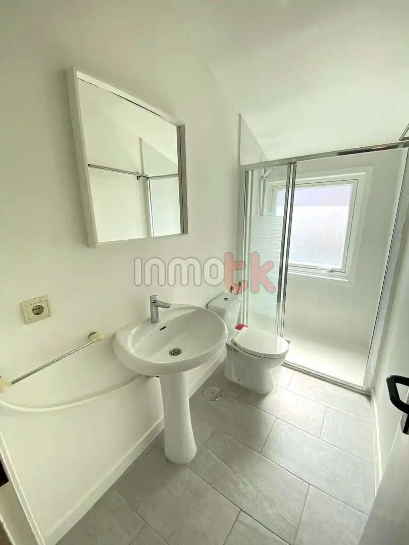 Baño de Piso en venta en A Coruña Capital  con Calefacción