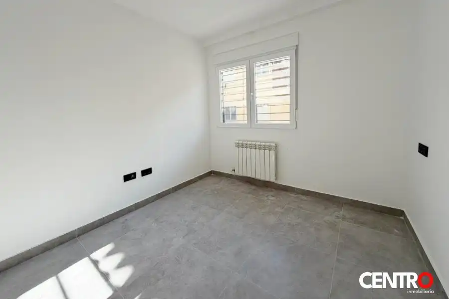 Schlafzimmer von Wohnung zum Verkauf in Cenes de la Vega mit Klimaanlage, Heizung und Privatgarten