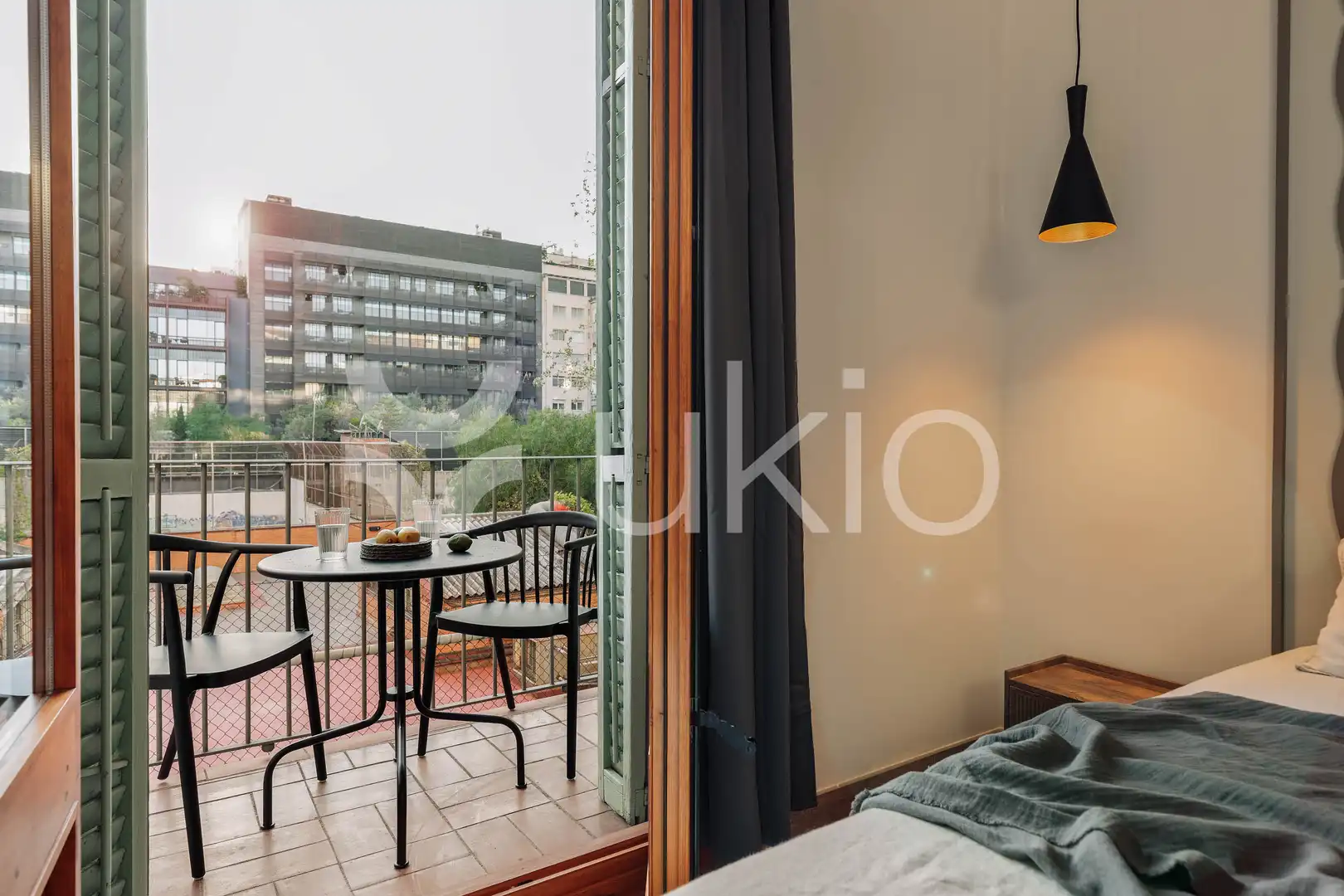 Apartamento con terraza en alquiler en Carrer de Pau Claris, imagen 2