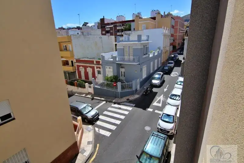 Vista exterior de Pis en venda en Santa Cruz de Tenerife amb Moblat