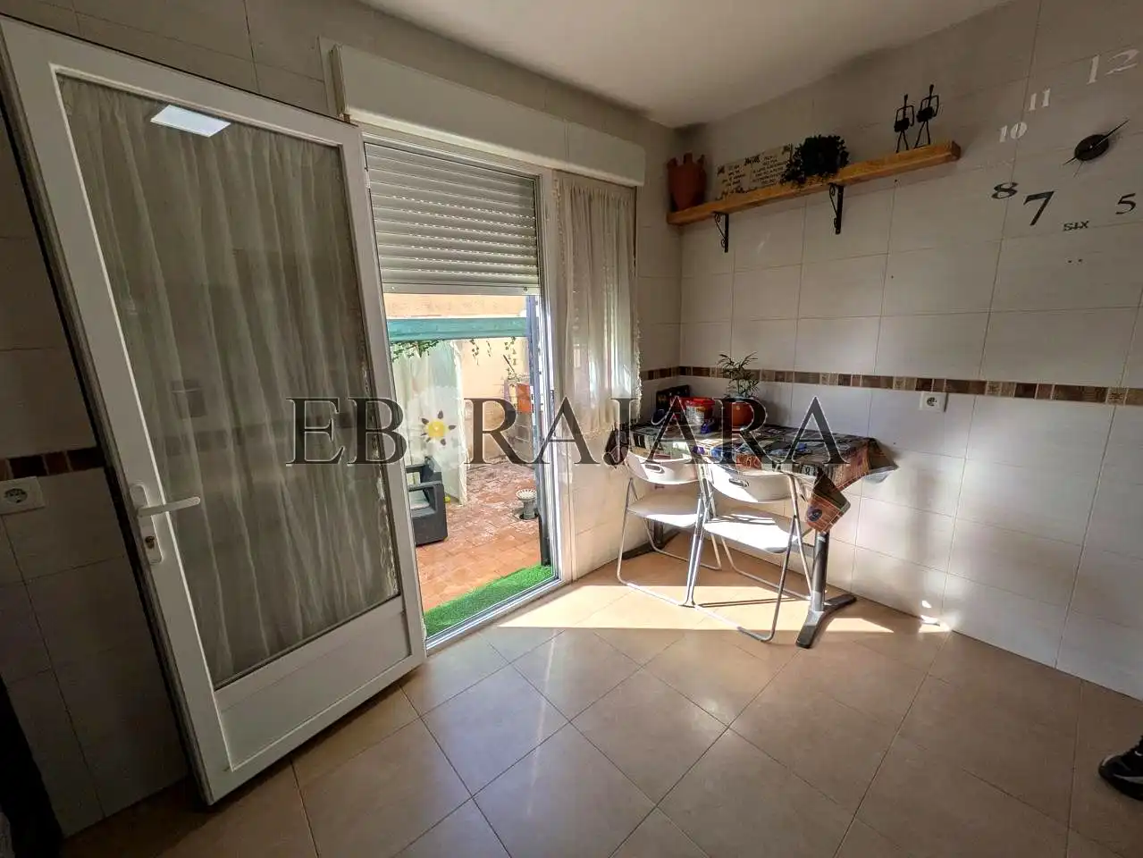 Jardí de Casa adosada en venda en El Carpio de Tajo amb Aire condicionat, Calefacció i Jardí privat