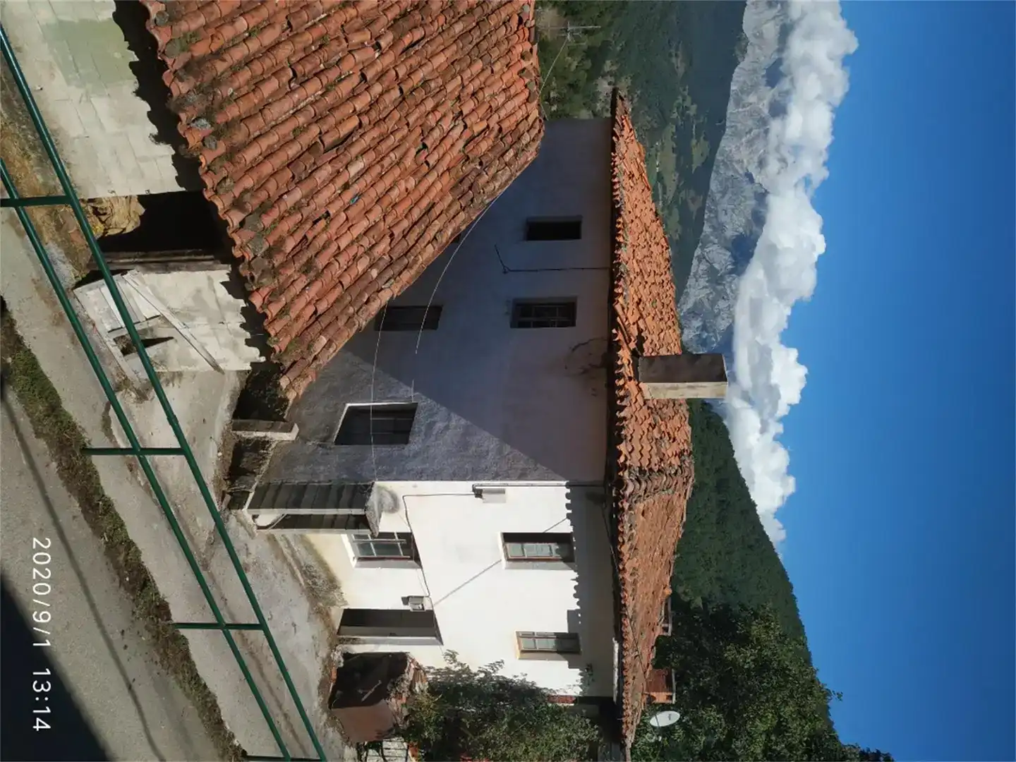 Vista exterior de Casa adosada en venda en Camaleño