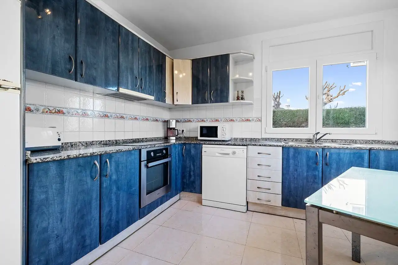 Detached house with pool for sale in Miami Platja, imagen 7