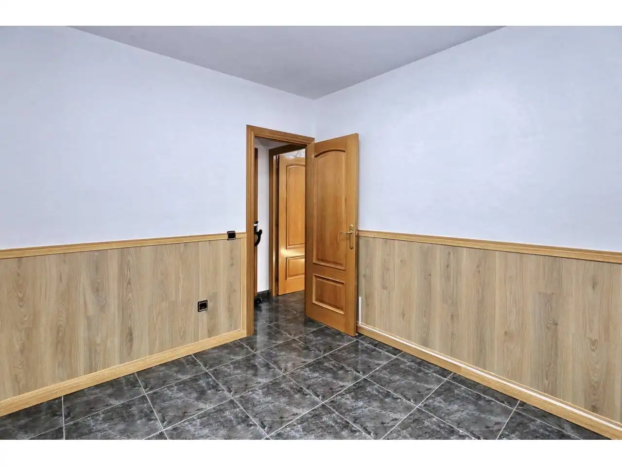 Flat for sale in Santa Coloma de Gramenet  with Furnished and Balcony