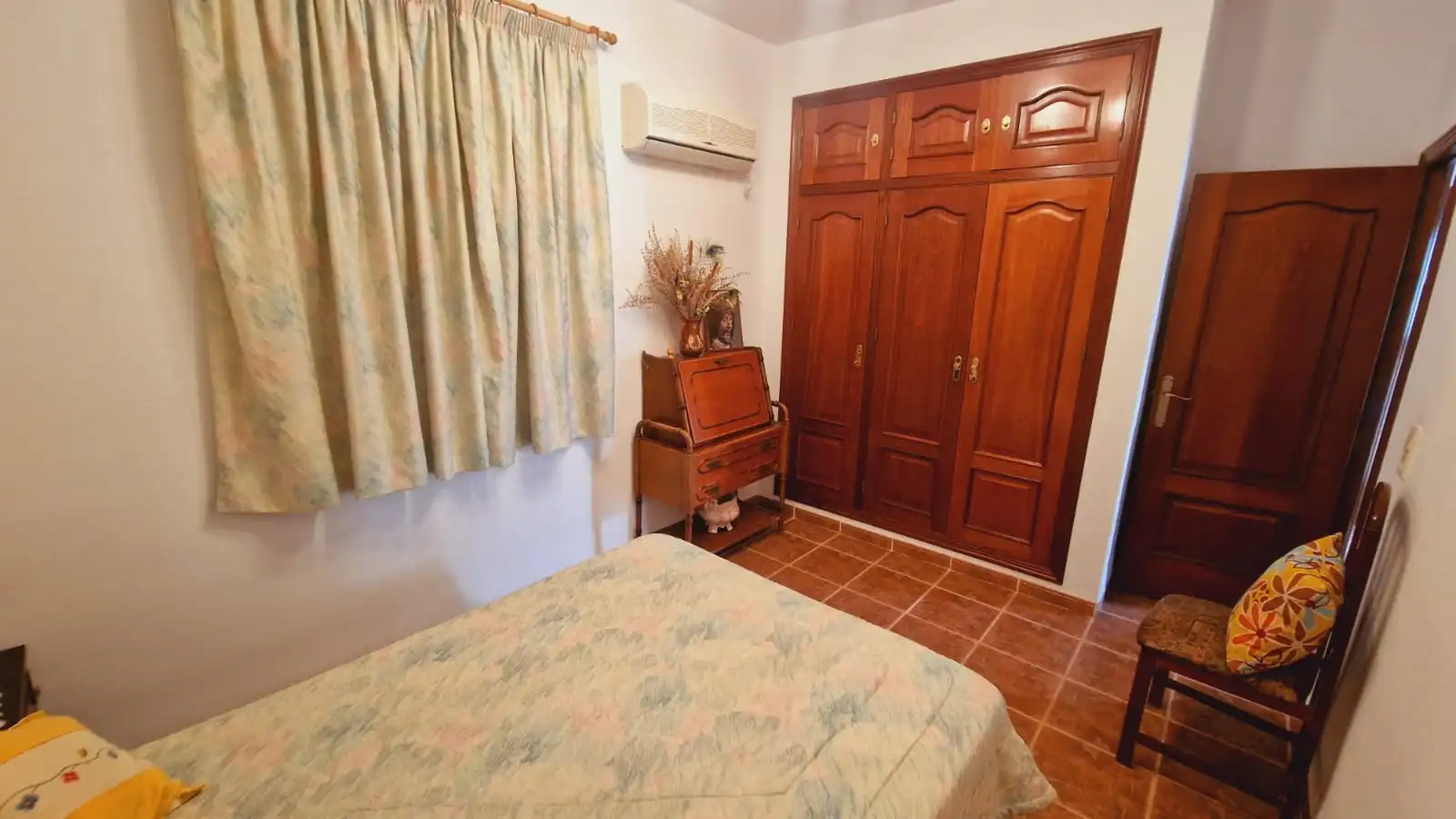 Habitación de Casa o chalet en venta en Villa del Río con Aire acondicionado, Calefacción y Jardín privado