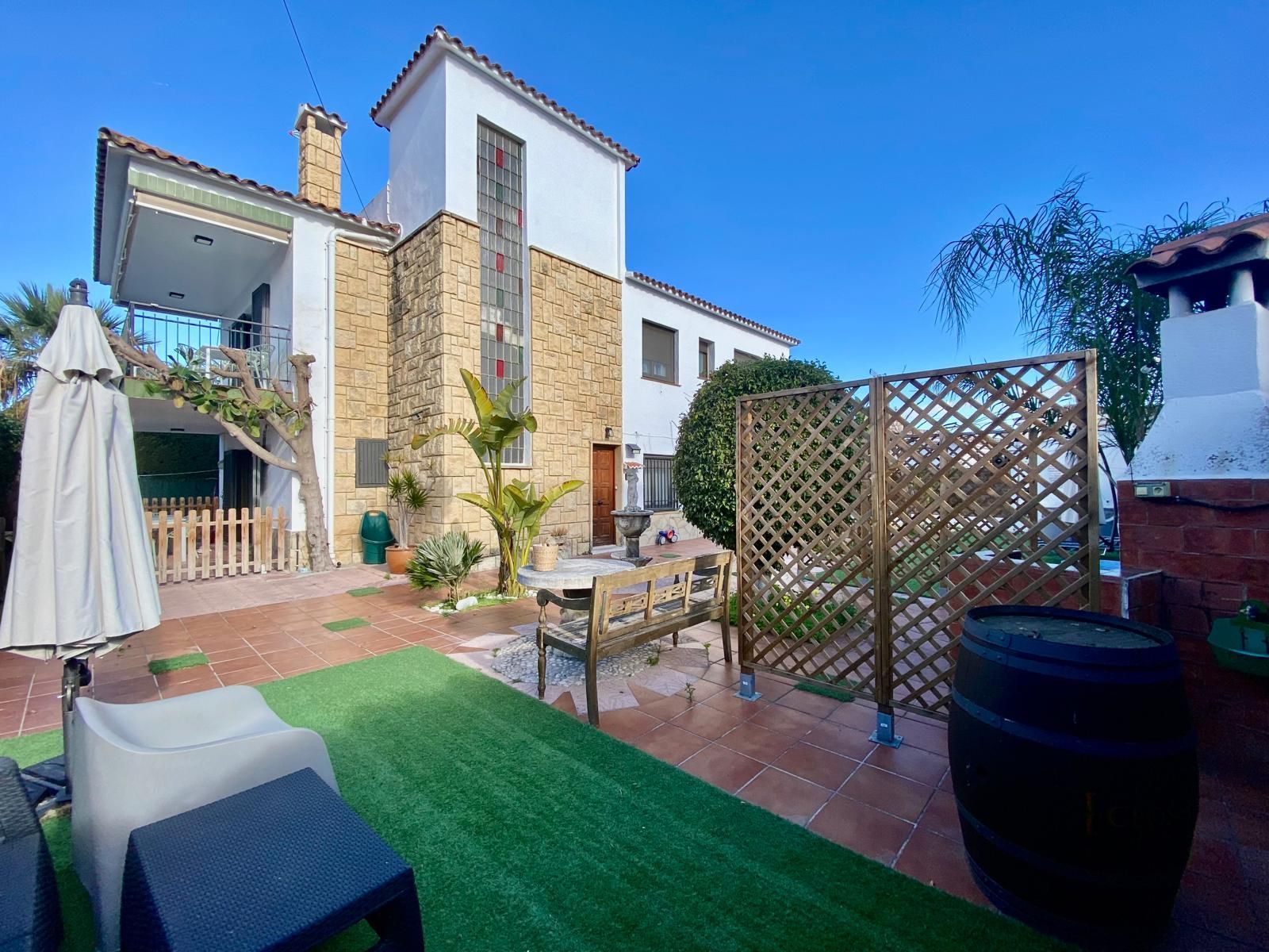 Houses for sale in Carrer del Berguedà, Babilonia