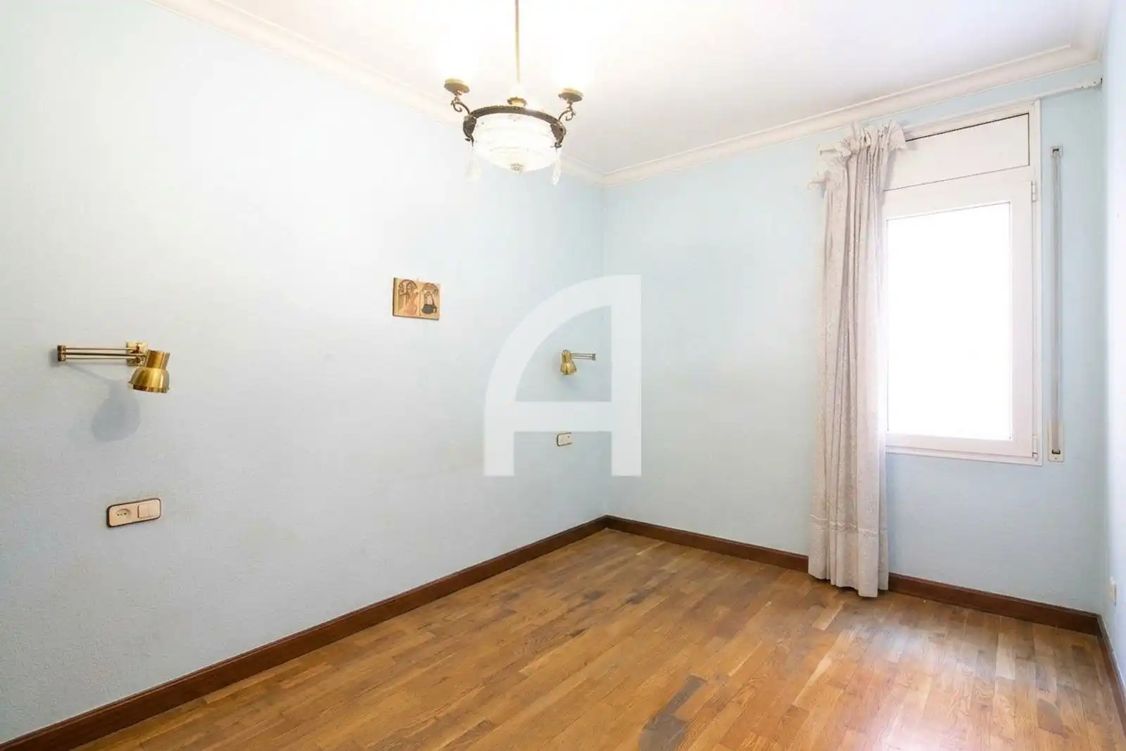 Bedroom of Flat for sale in Barcelona  with Air Conditioner, Heating and Parquet flooring