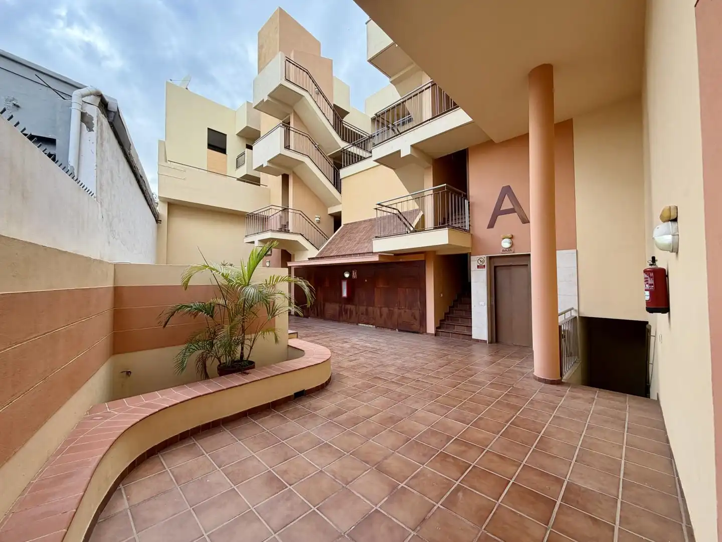 Exterior view of Flat for sale in Granadilla de Abona  with Terrace, Storage room and Balcony