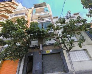 Vista exterior de Pis en venda en Rubí amb Balcó