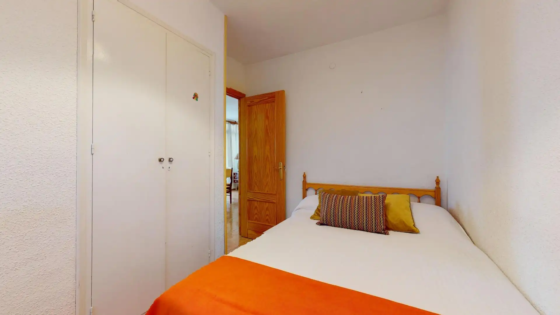 Habitación de Apartamento en venta en San Pedro del Pinatar con Amueblado y Balcón