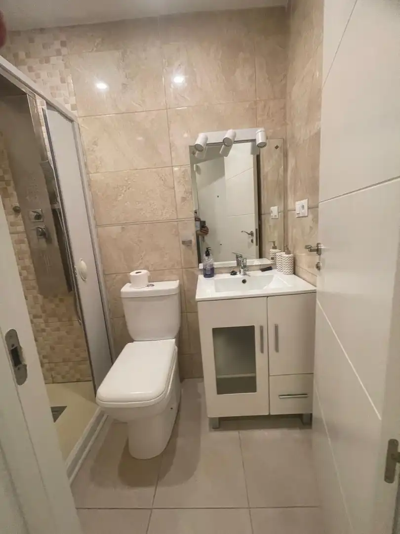 Piso con ascensor en venta en Pasaje La Camboria, imagen 4
