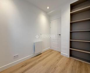 Bedroom of Flat for sale in  Madrid Capital  with Air Conditioner, Heating and Parquet flooring