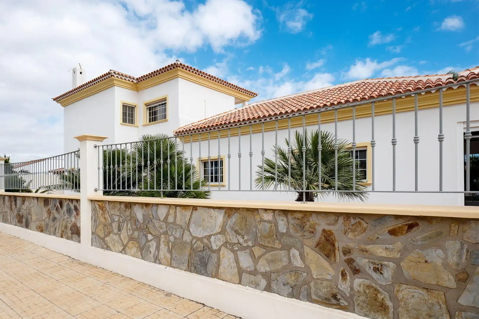 Vista exterior de Casa o chalet en venta en San Miguel de Abona con Aire acondicionado