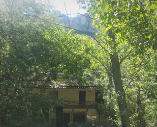 Außenansicht von Country house zum verkauf in Quesada mit Terrasse und Balkon