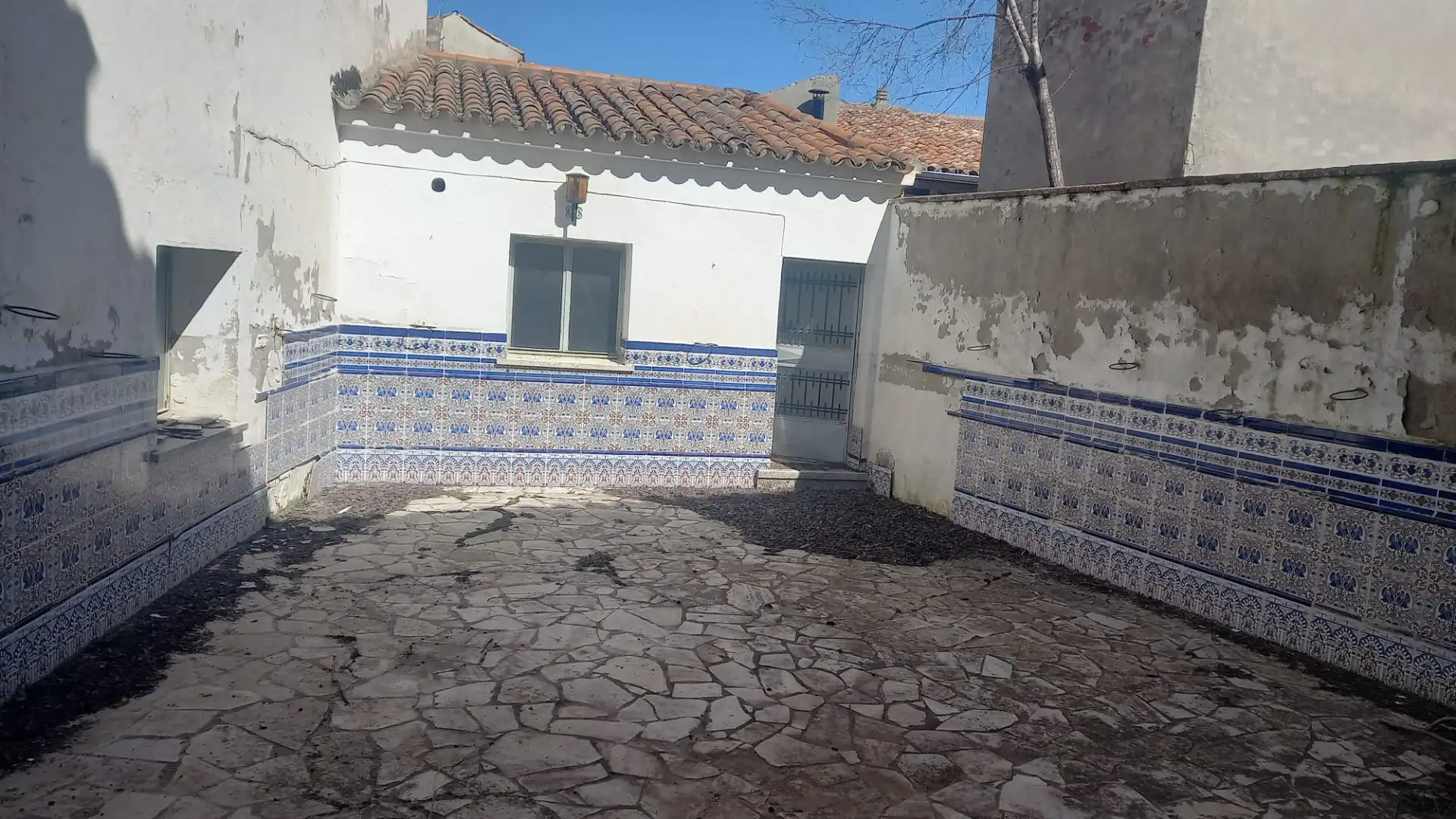 Vista exterior de Casa o xalet en venda en Chinchón amb Piscina