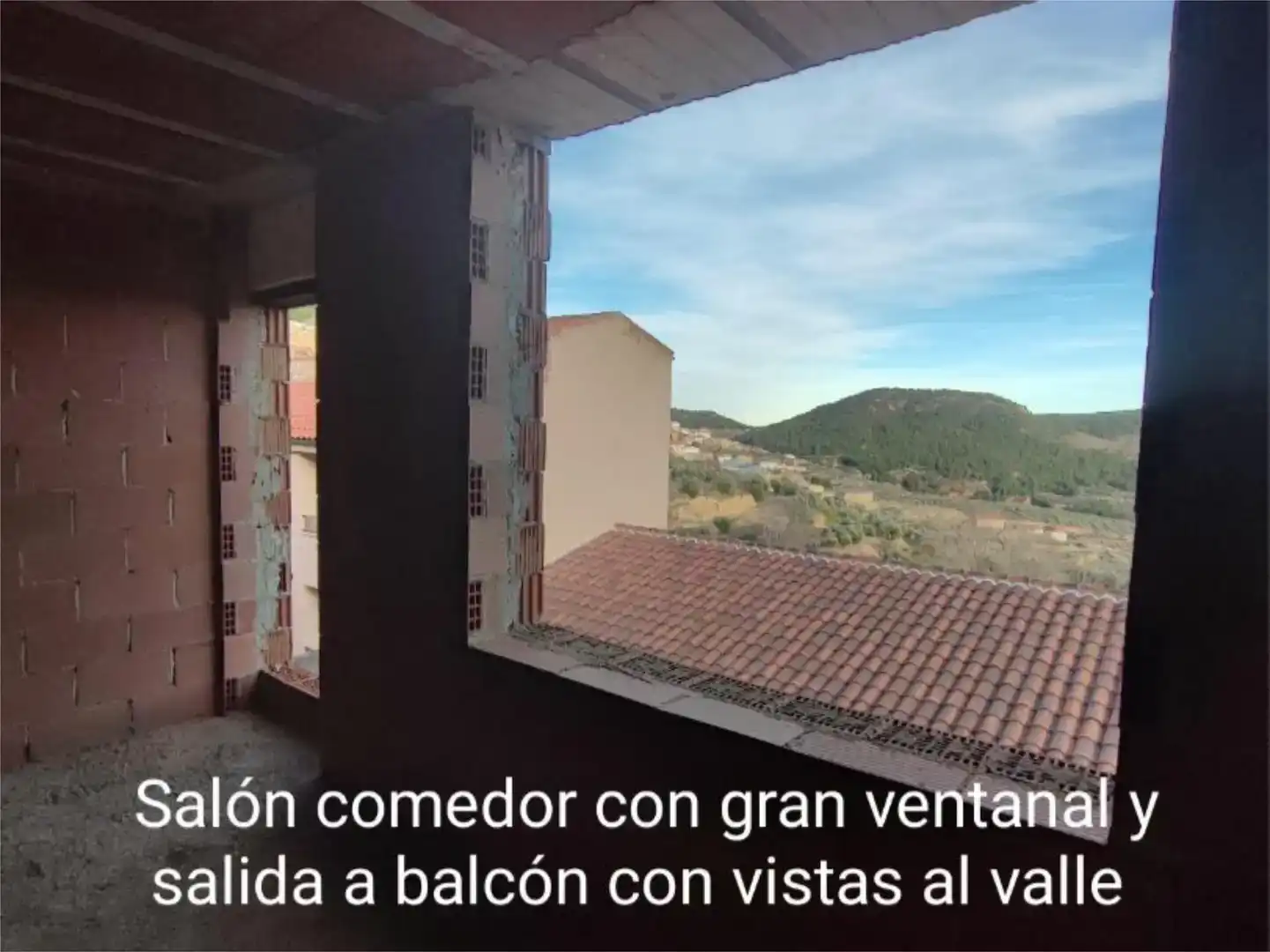 Pis en venda en Yeste amb Balcó
