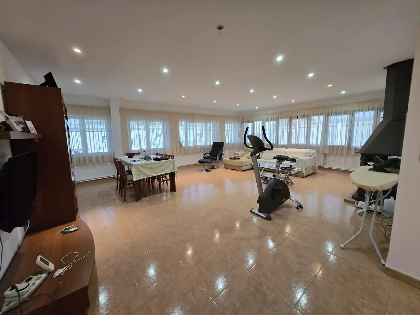 Nave industrial en venta en Teruel con Calefacción y Alarma