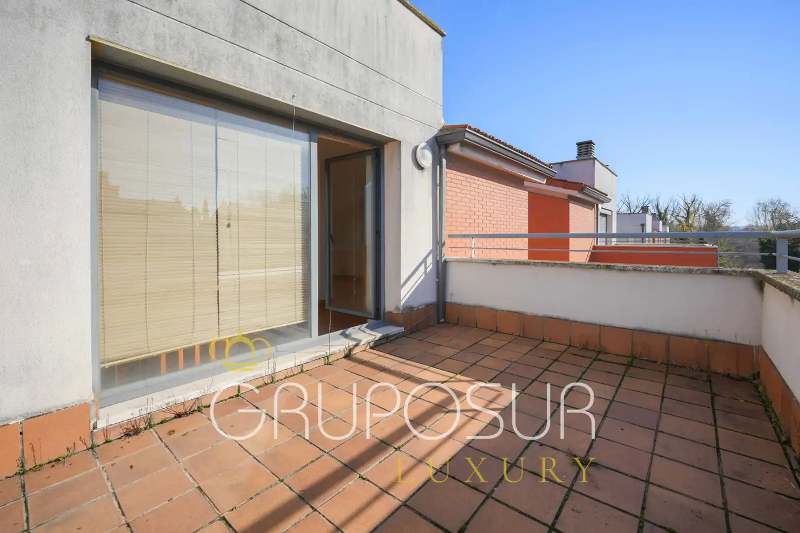 Terrassa de Casa adosada en venda en Valladolid amb Calefacció, Jardí privat i Parquet