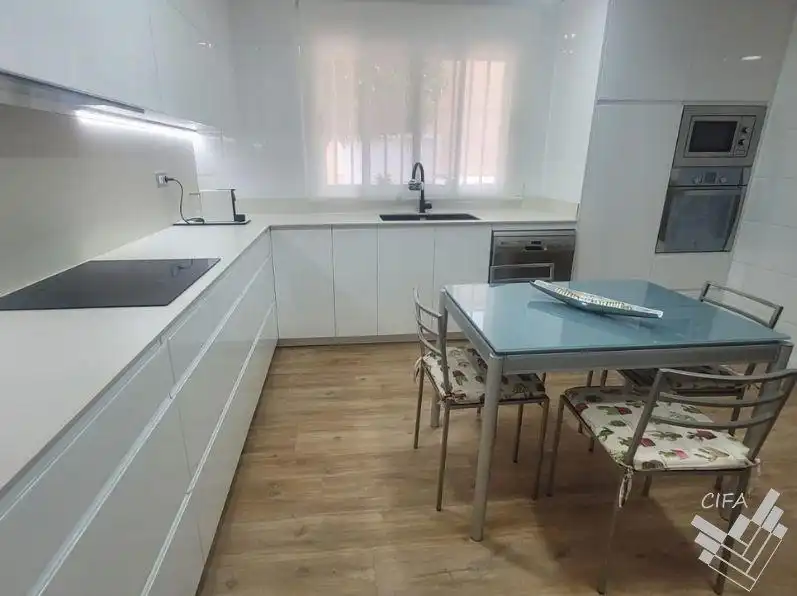 Cocina de Casa o chalet en venta en Vinaròs con Aire acondicionado, Calefacción y Parquet
