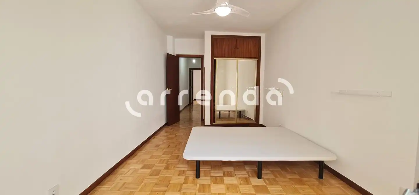 Piso de alquiler en Del Amor De Dios, Cortes - Huertas