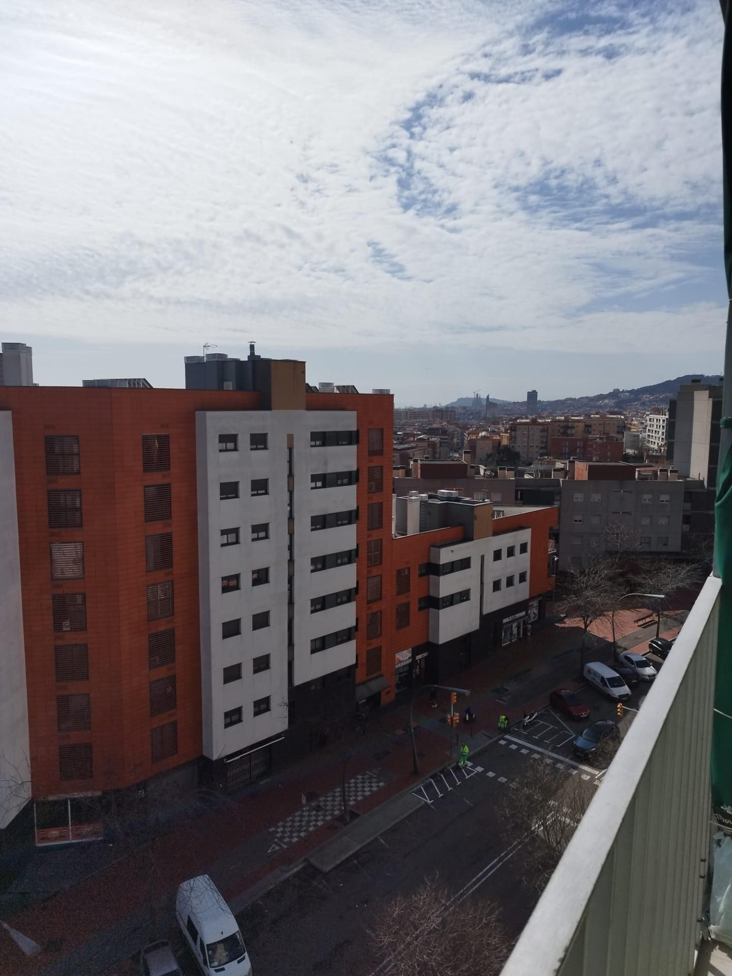Vista exterior de Pis en venda en  Barcelona Capital amb Balcó i Alarma