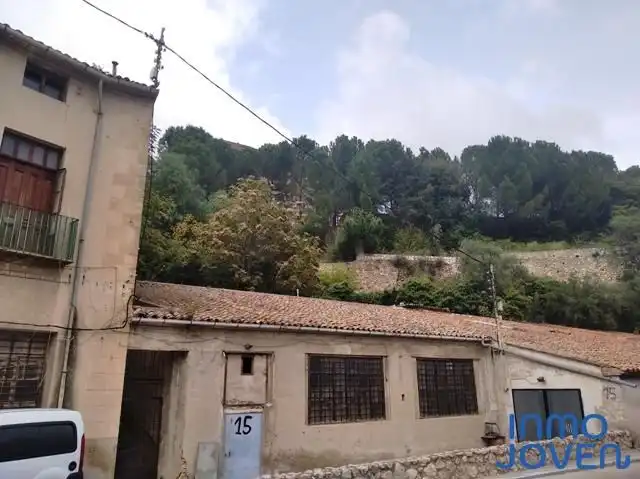 Vista exterior de Nau industrial en venda en Alcoy / Alcoi
