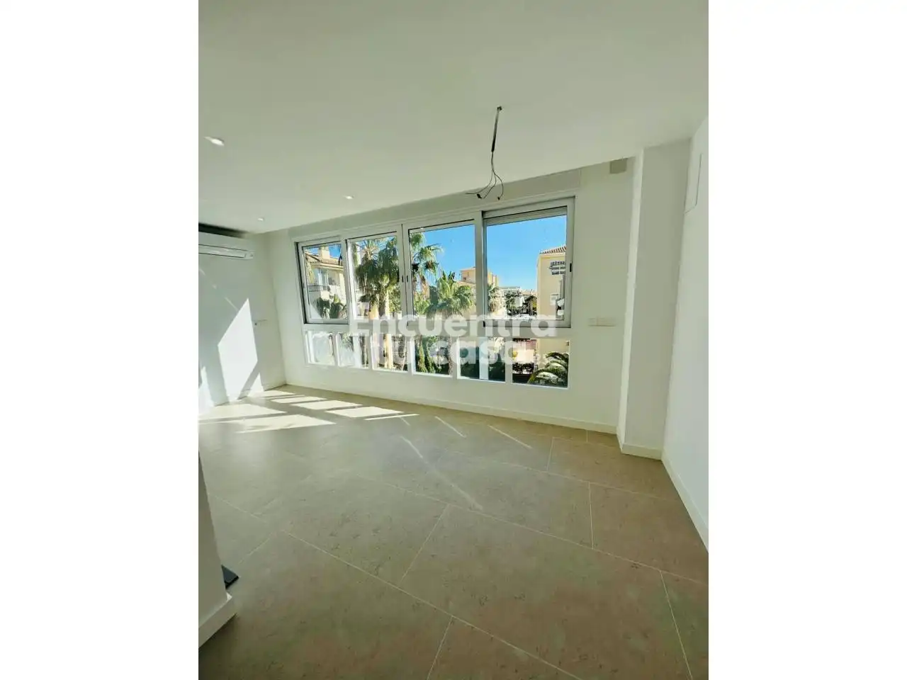 Habitación de Apartamento en venta en L'Alfàs del Pi con Aire acondicionado, Calefacción y Piscina comunitaria