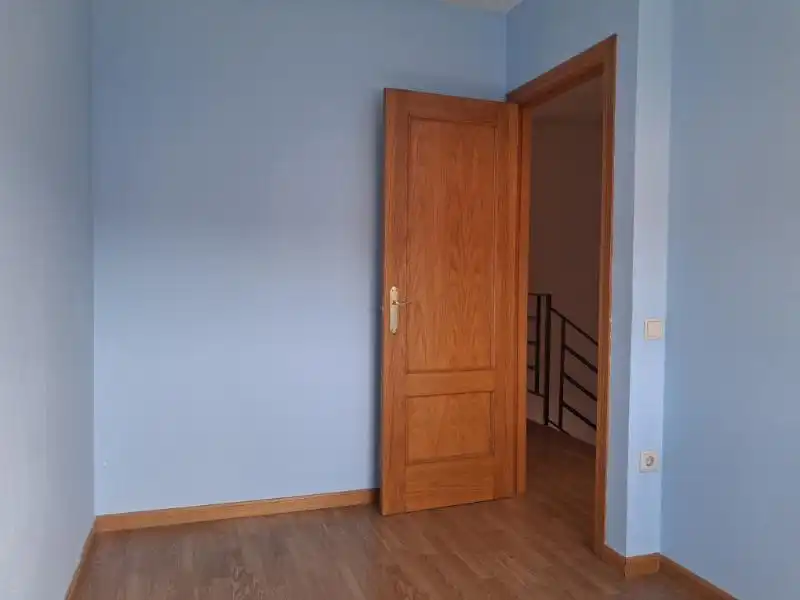Casa o chalet en venta en Osera de Ebro con Calefacción, Parquet y Trastero