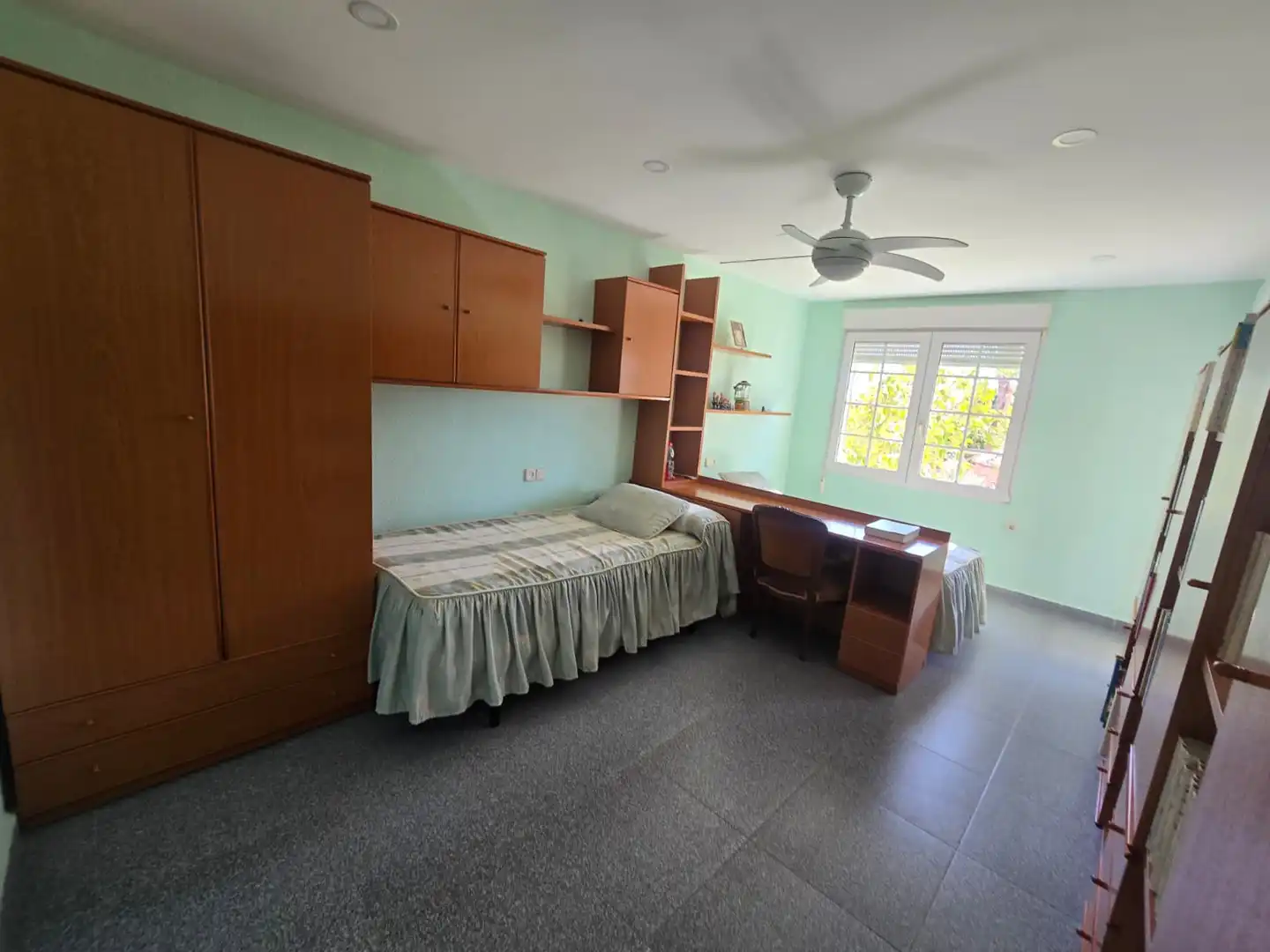 Dormitori de Casa o xalet en venda en Orihuela amb Aire condicionat, Calefacció i Jardí privat