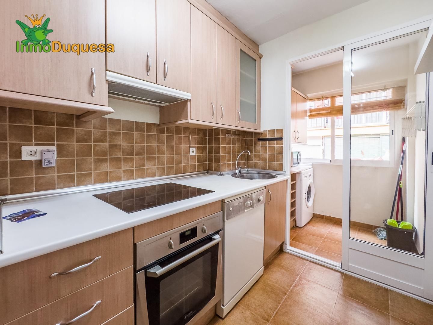 Kitchen of Flat for sale in  Granada Capital  with Air Conditioner