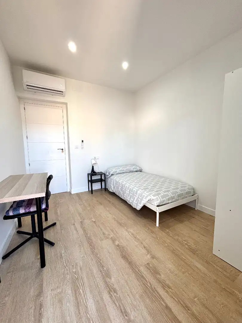 Habitación de Piso de alquiler en Plasencia con Aire acondicionado, Calefacción y Parquet