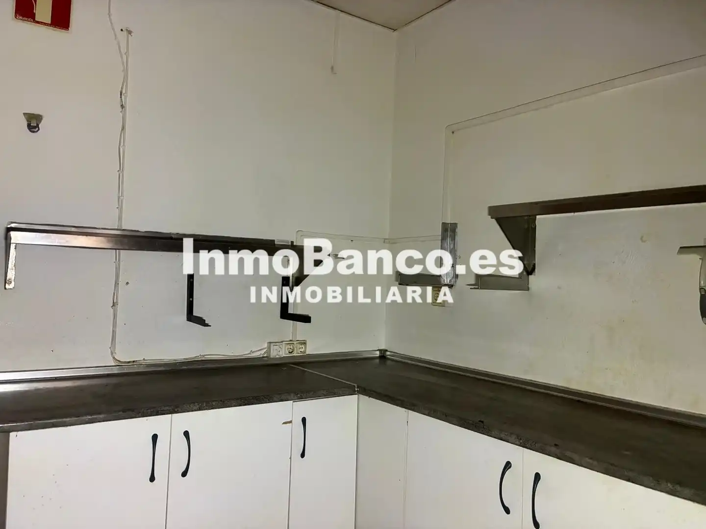 Kitchen of Commercial properties for sale in La Pobla Llarga  with Terrace