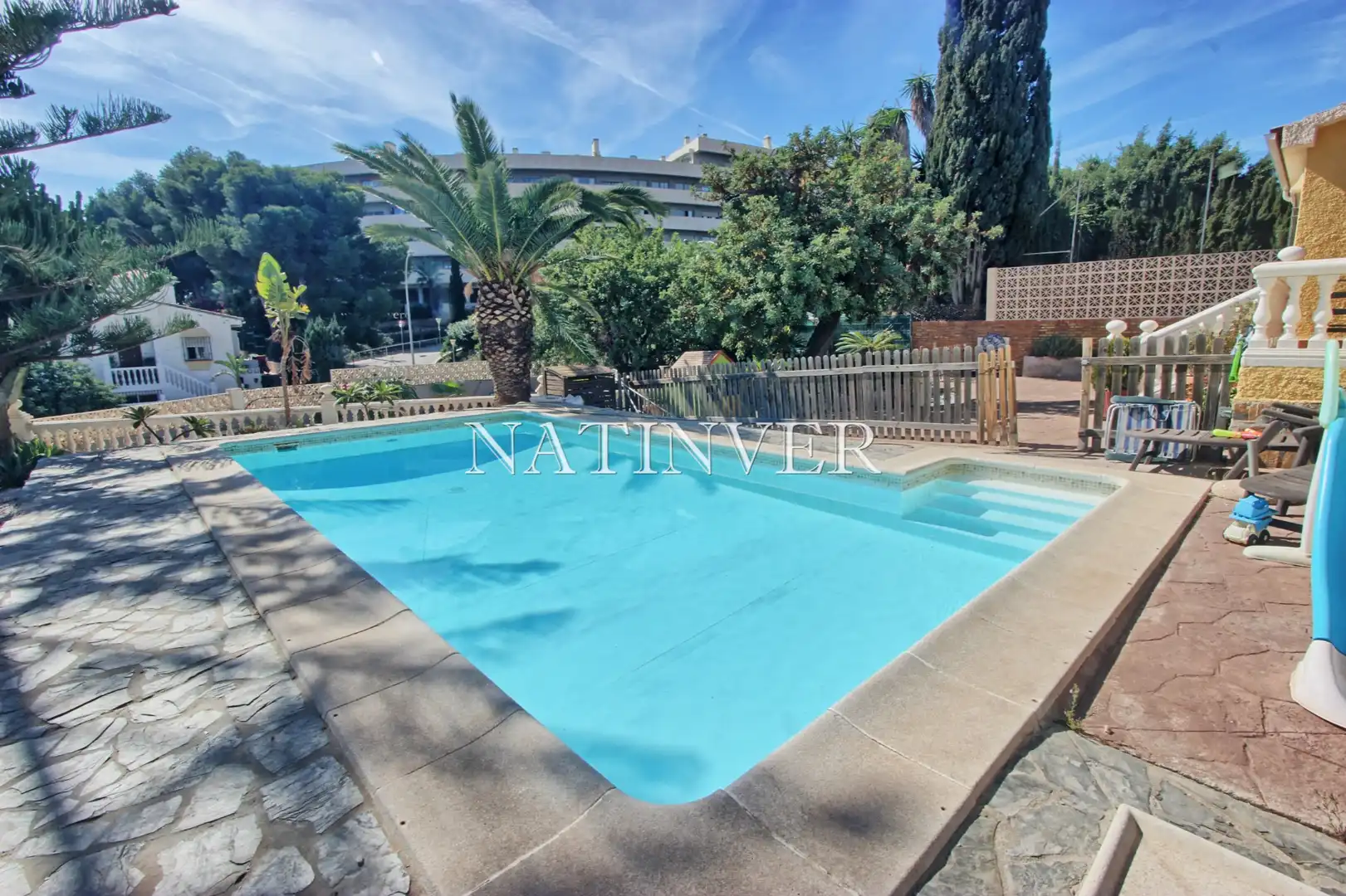 Houses for sale in Calle Rodeo, Cerrado de Calderón - Hacienda Paredes