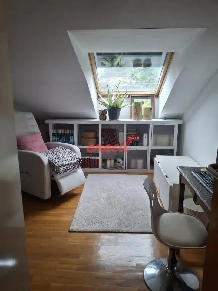 Habitación de Dúplex en venta en Ourense Capital  con Calefacción y Amueblado