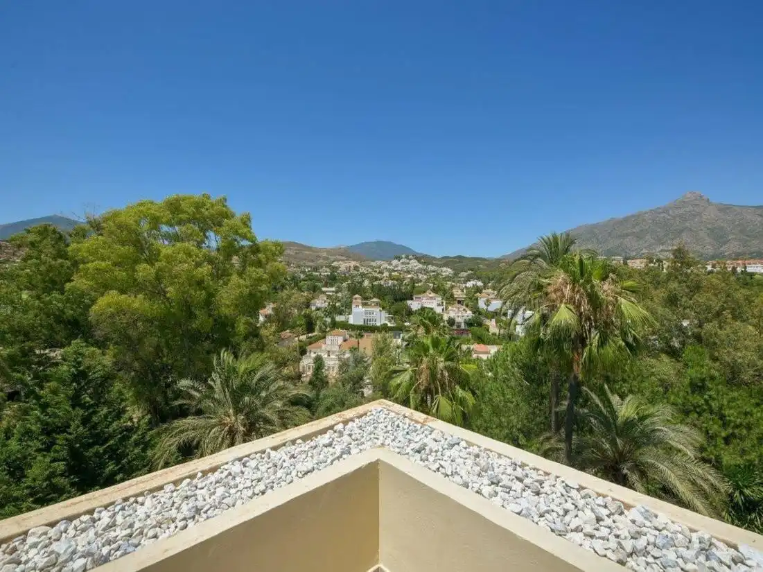 Penthouse with pool for sale in Nueva Andalucía, imagen 24