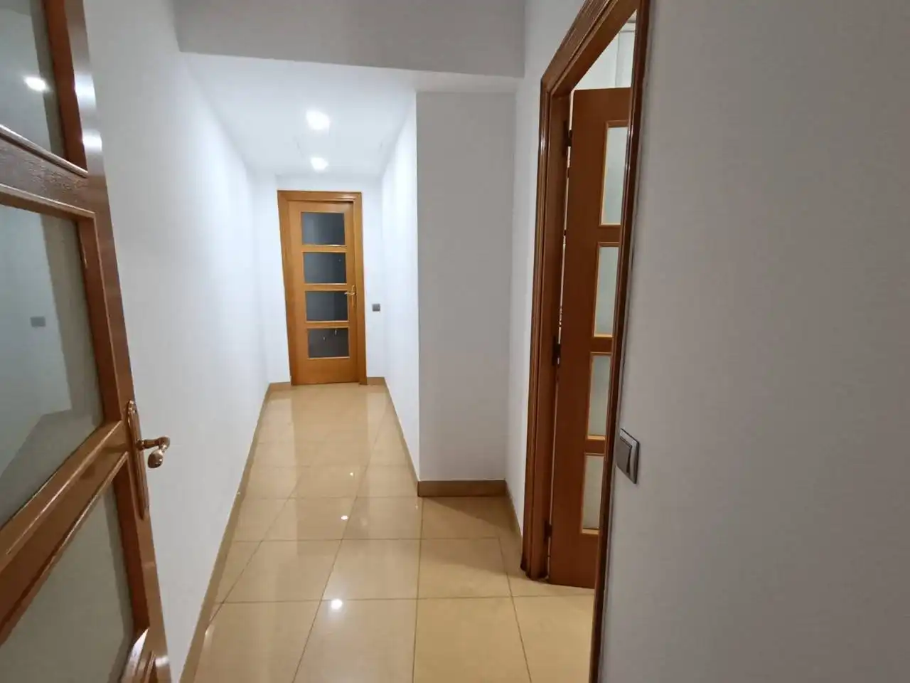 Piso en venta en Esplugues de Llobregat con Terraza y Balcón