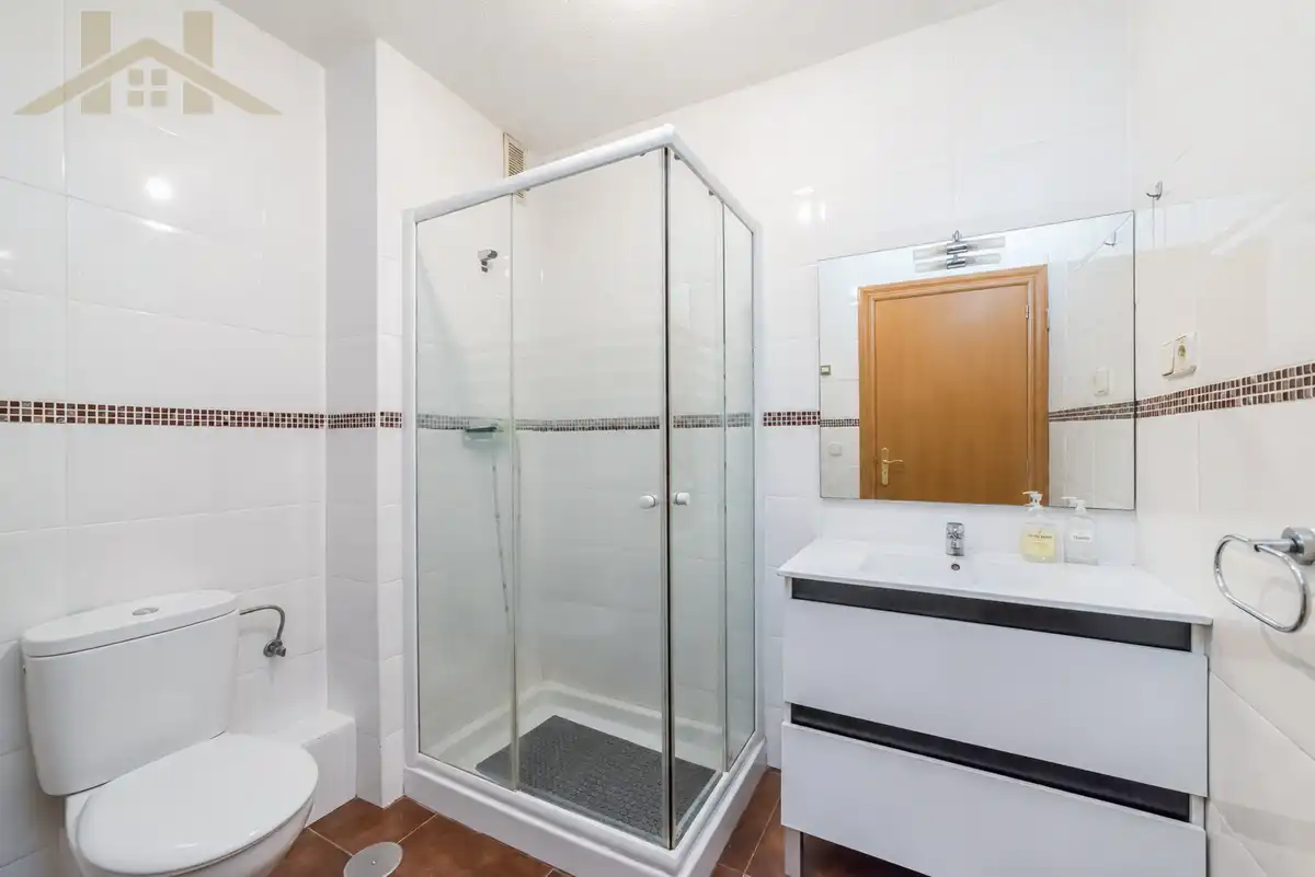 Baño de Piso en venta en Leganés con Calefacción