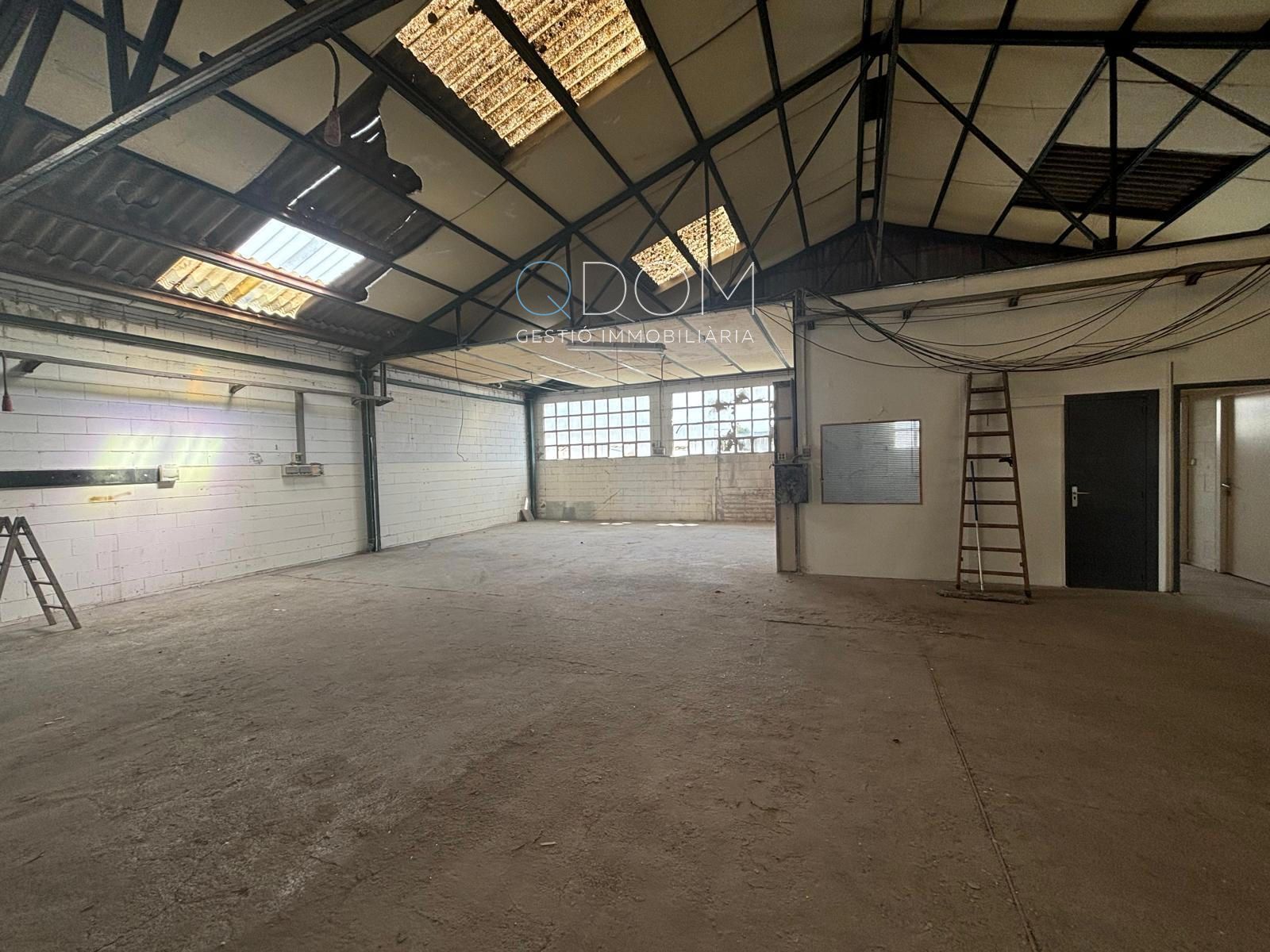 Vista exterior de Oficina de alquiler en Premià de Mar