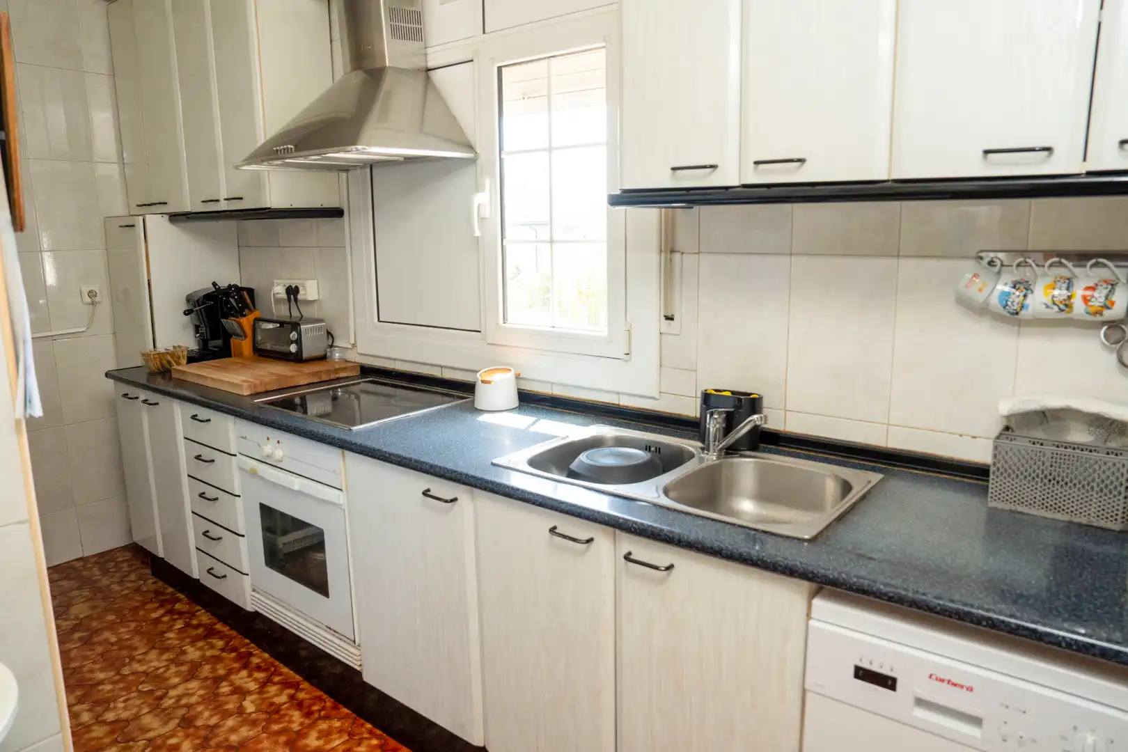 Cocina de Casa o chalet en venta en Lliçà d'Amunt con Aire acondicionado, Calefacción y Jardín privado